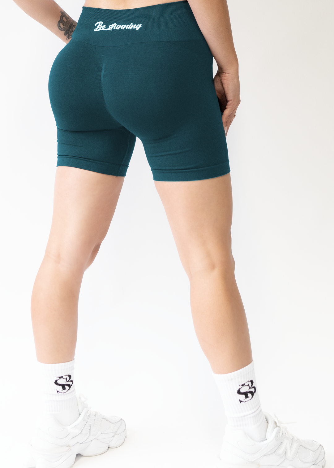 Enchant Seamless Shorts